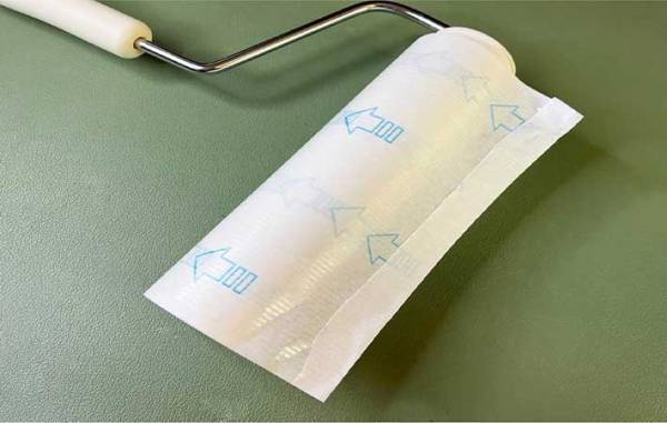 切れ目を見失ったクリーナー　簡単に剥がす方法に「もうイライラしない！」