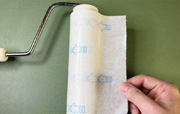 切れ目を見失ったクリーナー　簡単に剥がす方法に「もうイライラしない！」