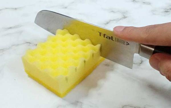 「知らなかった」　スポンジに『あること』をするだけで、使い道が２倍になった！