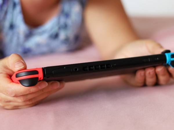 「前にやって修理に出す羽目になりました」　任天堂が注意喚起した誤った掃除方法