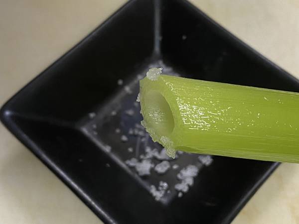 高知県民が好む『そこらへんの草』の正体　投稿に「知らなかった！」「他県民は食べないの！？」