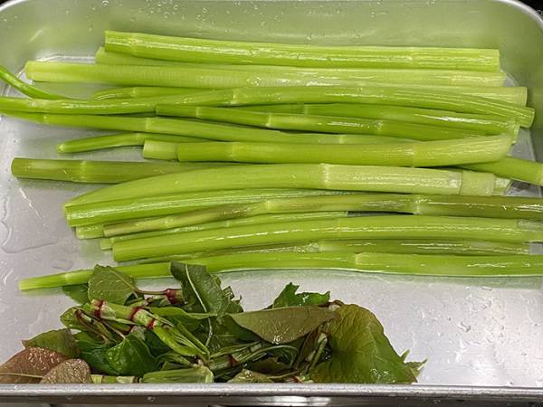 高知県民が好む『そこらへんの草』の正体　投稿に「知らなかった！」「他県民は食べないの！？」