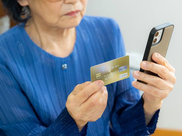 「通販を利用したら２０倍の請求が来た」　国民生活センターの注意喚起に「怖すぎる」の声