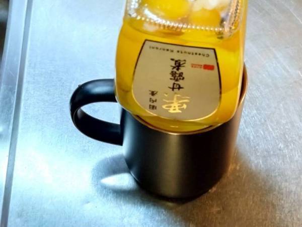 もう戦わなくていいんだ…！ 　固い瓶の蓋を簡単に開ける裏技に歓喜