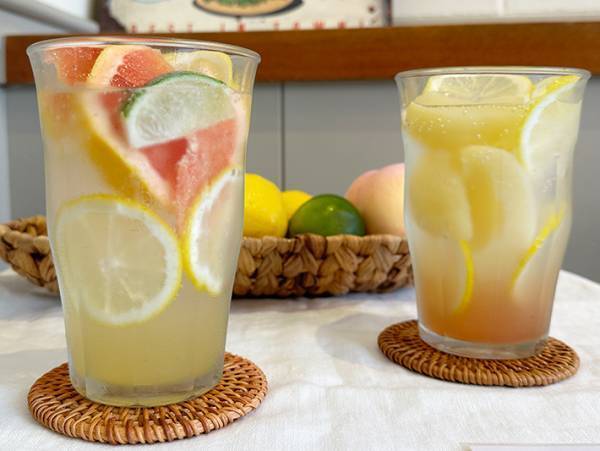 「黒酢あん」「明太マヨ」２種類の新作バーガーの主役は？