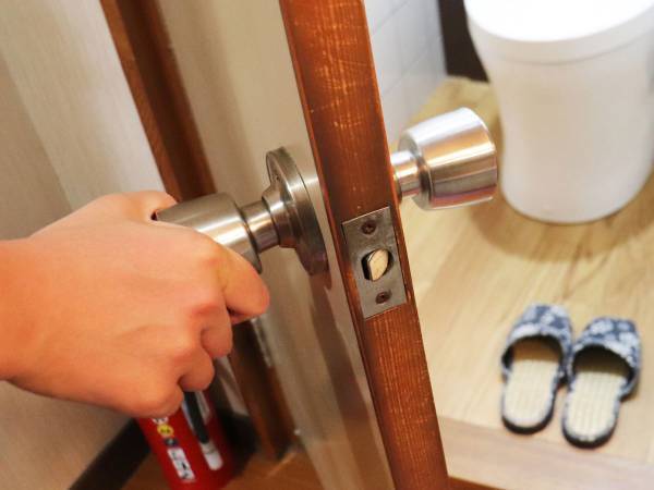 トイレの歴史が興味深い！　洗浄水量がかなり変わっていて「想像以上」の声