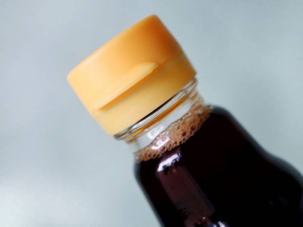 蓋にそんなギミックが！？　固い調味料キャップの外し方に「知らなかった」「やってみる」