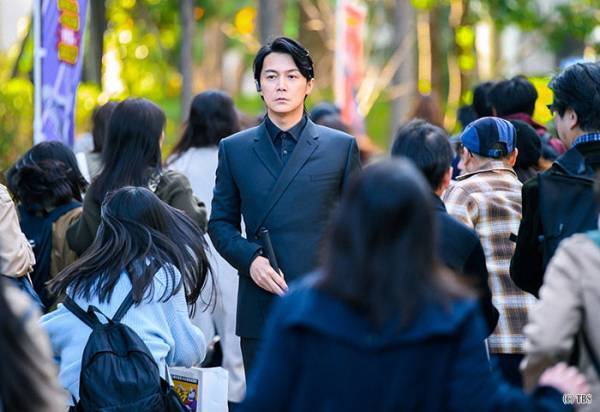 【『ラストマン』感想１話】福山雅治と大泉洋、双璧で魅せる疾走感・写真全４１枚