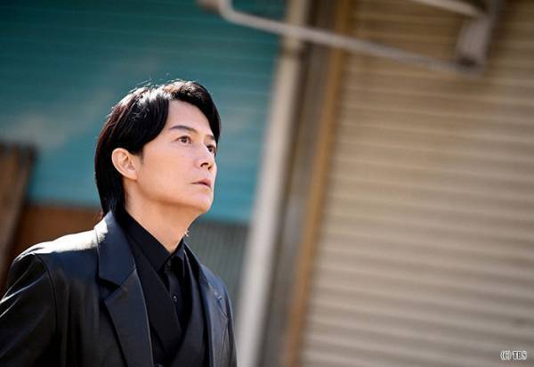 【『ラストマン』感想１話】福山雅治と大泉洋、双璧で魅せる疾走感・写真全４１枚