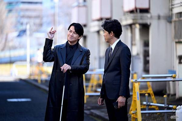 【『ラストマン』感想１話】福山雅治と大泉洋、双璧で魅せる疾走感・写真全４１枚