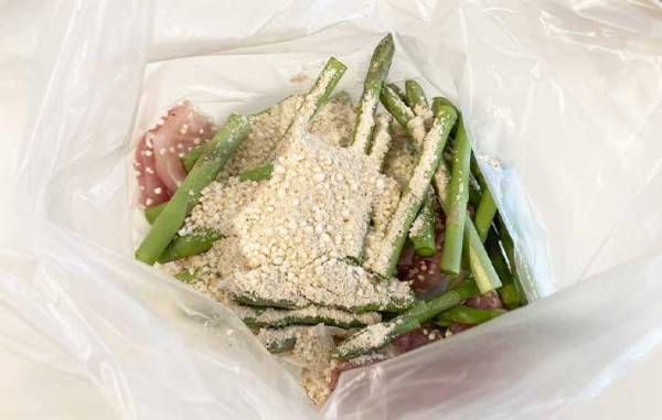 小さじ２の油で作れる『揚げずにからあげ』が便利でおいしすぎ！　アレンジにも挑戦