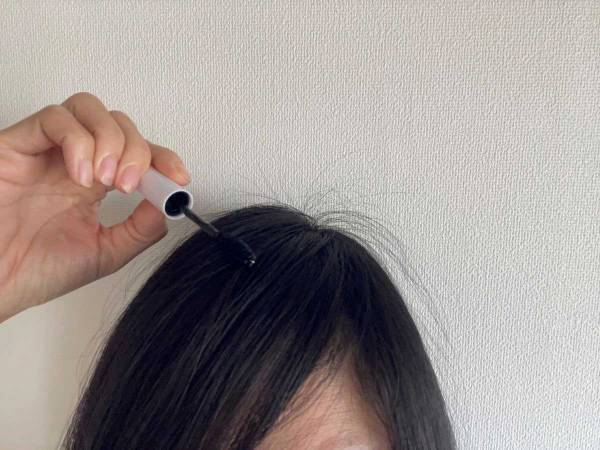 忙しい朝に、ボサボサ髪をサッと整える『１００均アイテム』　「これは人気出る」「仕上がりバッチリ」