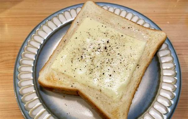 『ハチミツとバターだけ』なんて！　シンプルでおいしいダウニーズの『ハニーバター』