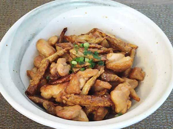 「混ぜるだけ」「酒も白米も進む」　カルディの『甘辛調味料』で、いつもの料理が様変わり