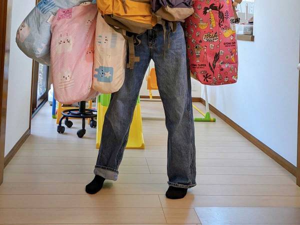 「月曜日がしんどすぎる」　三つ子の母親が公開した１枚に「コレは大変」「手伝ってあげたい」