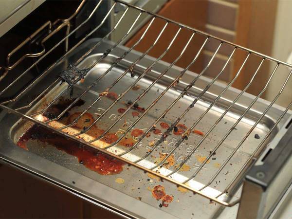 魚焼きグリルの上手な洗い方　ライオンが公開した内容が、目からウロコ