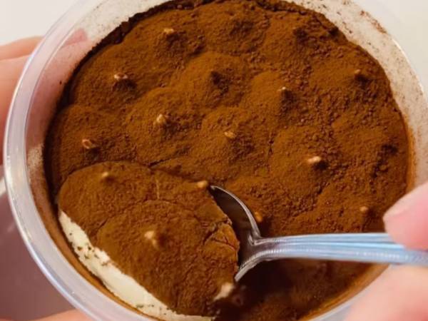 「大好き」「何度もリピ」　業務スーパーの冷凍ティラミスがお値打ちすぎた