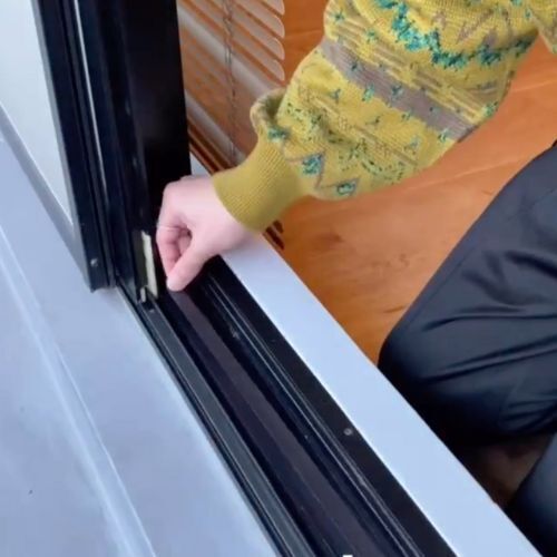 こんなに楽になる！　窓の掃除はアレを使って５分で終了