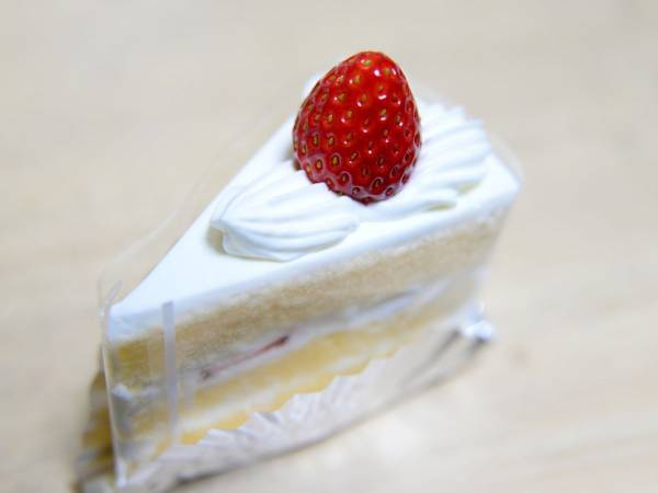 余ったケーキをきれいに保存する方法に「なるほど」「超簡単」