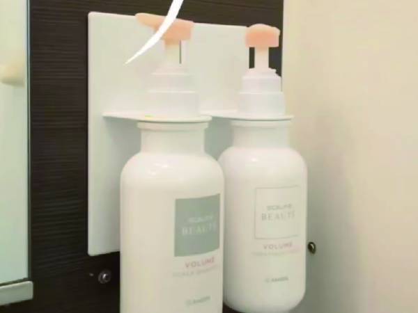 浮かせる収納はやっぱり便利！　お風呂の中で活躍する便利アイテム５選