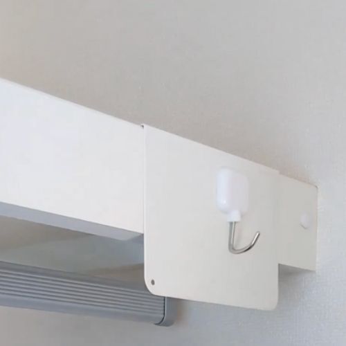 ブックエンドが変身！　クローゼット収納の裏技が目からウロコ