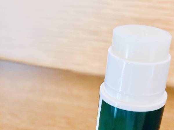 紛失しがちなリップクリームの収納術に「目からウロコ」　○○にピタッが正解？