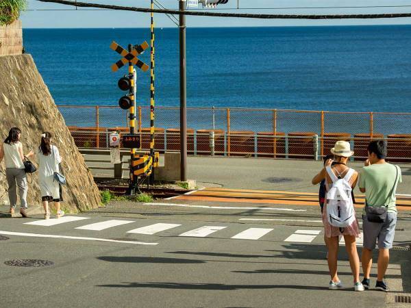 連休中に観光客が殺到したアニメの『聖地』　迷惑行為に公式が声明