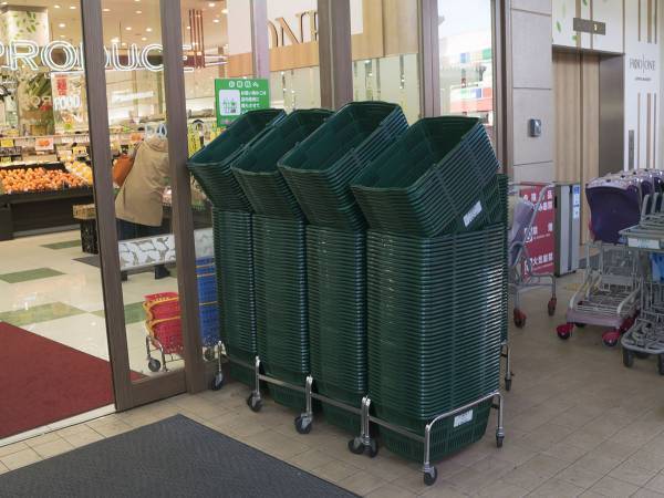 「地震だ！どうしよう！？」　自衛隊が教える、買い物かごを使った『ライフハック』とは？