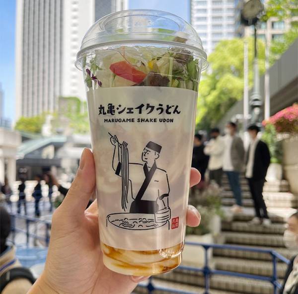 うどんをシェイク！？新CMがかわいい丸亀製麺の新商品！