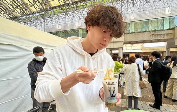 うどんをシェイク！？新CMがかわいい丸亀製麺の新商品！