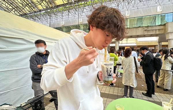 うどんをシェイク！？新CMがかわいい丸亀製麺の新商品！