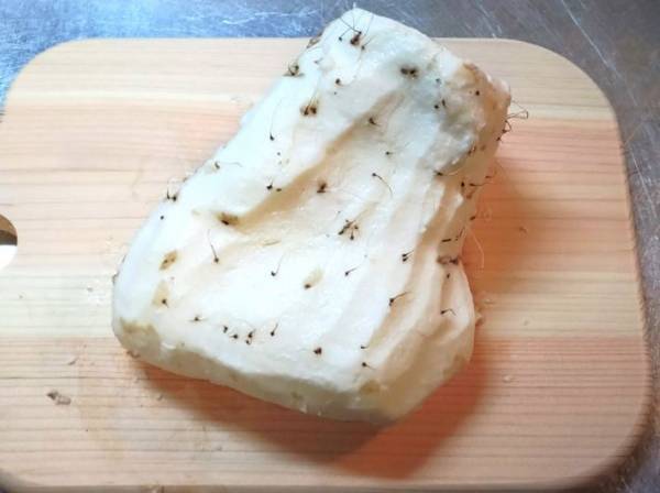 大和芋の皮剥きが簡単にできる方法が「まるで魔法」　ピーラー不要で洗い物も減るアイディアがすごい