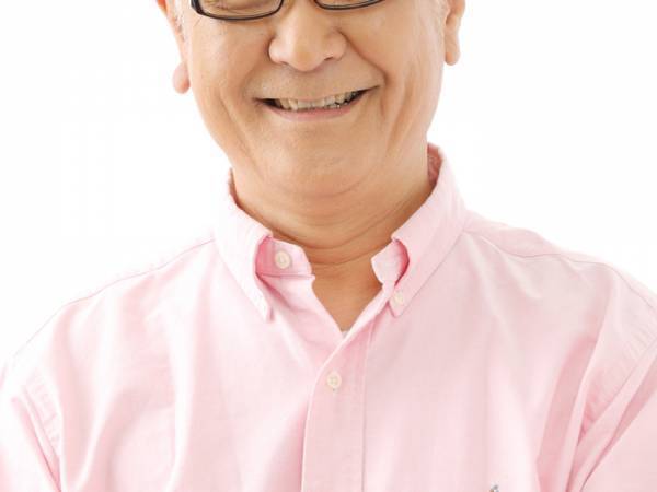 満員バスで席を譲った女性　すると、おじいさんが大声で？