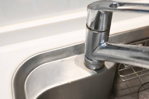 『捨てる予定だったもの』でツルピカに　ダスキンが教える、キッチンの水あか掃除