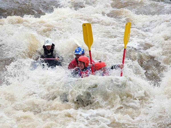 『あること』に気付き、激流に飛び込んでいった男性　向かった先には…？