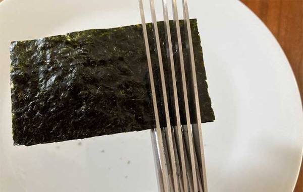 「まな板いらず」「なんか楽しい！」　みじん切り＆細切りがグッと楽になる『はさみ』とは？