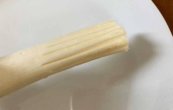 「まな板いらず」「なんか楽しい！」　みじん切り＆細切りがグッと楽になる『はさみ』とは？