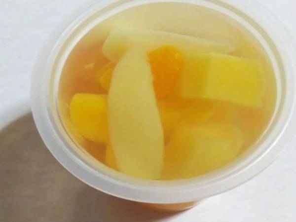 汁が飛ばないゼリーの開け方が目からウロコ　その簡単さに「画期的」「え、すご」