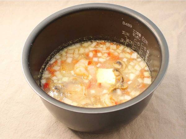 現役シェフが公開したピラフのレシピに「めちゃくちゃおいしそう」「１週間以内に作る」