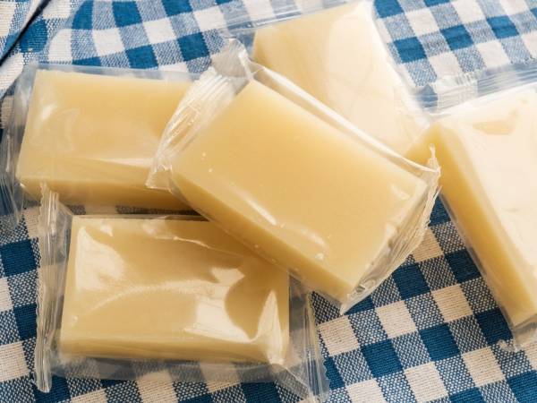 レンチンで餅がふわふわに仕上がる？　まさかの簡単テクに「やってみる」