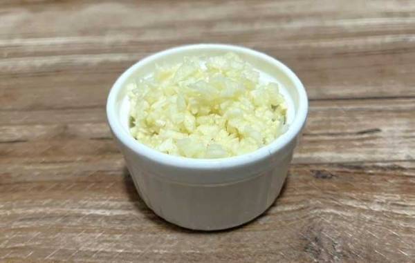 「石鹸いらないわ」「早く知りたかった」　しつこいニンニク臭を『２０秒で消す方法』とは？