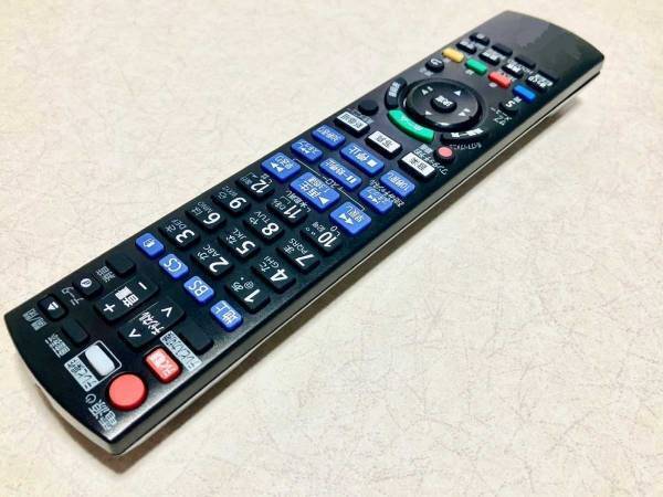 ３COINSにスライム！？　リモコンを掃除できるお役立ちアイテムが快適すぎる