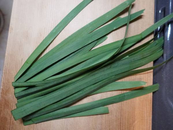 新鮮なニラは「○○が鮮やか」　見落としがちな部分に「知らなかった」「勉強になる」