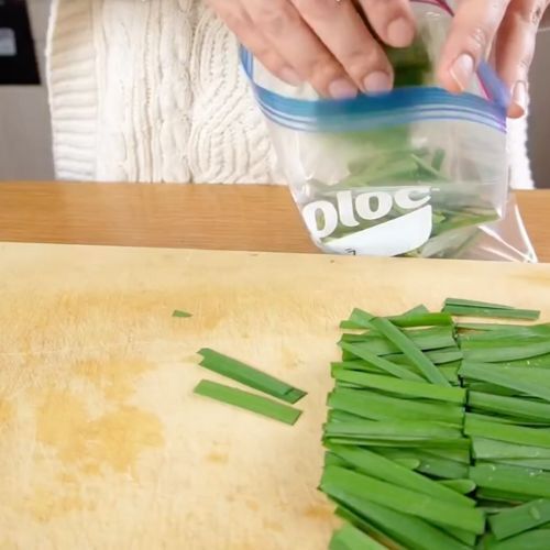 新鮮なニラは「○○が鮮やか」　見落としがちな部分に「知らなかった」「勉強になる」