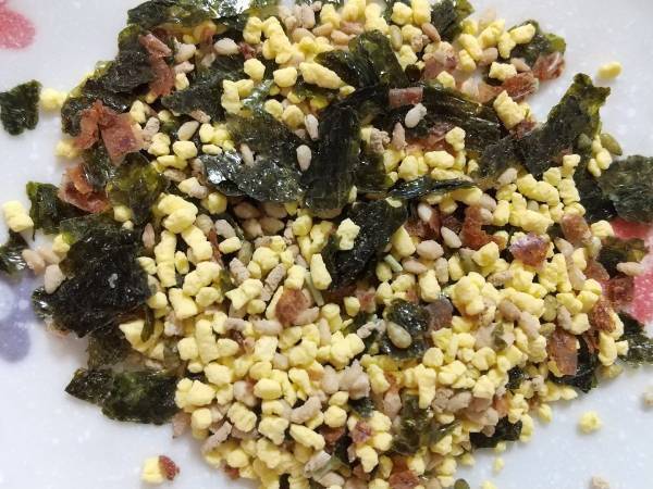 ふりかけの収納はコレ　見やすくて取り出しやすい「ワニワニ収納」が便利すぎ