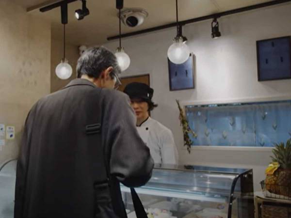 無愛想な客「フルーツタルトひとつ」　バイト「こんな大人になりたくない」　その後の展開に…涙