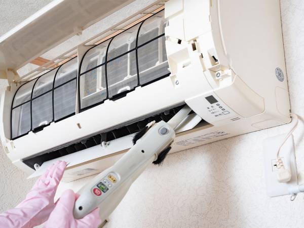 日常的に楽々できる！　エアコンの『カビ対策』は、あのボタンを押せばＯＫだった