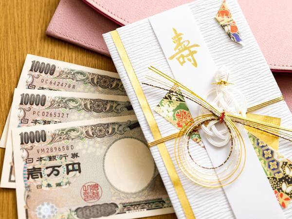 「ご祝儀３万は高すぎ！」　結婚式の謎マナーに「嫌なら欠席すれば」「見直すべき」