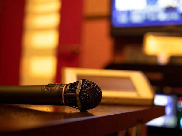 「音痴で恥ずかしい」「自分の声が嫌い」　１万人を指導した先生に聞く『歌うまになるコツ』とは？