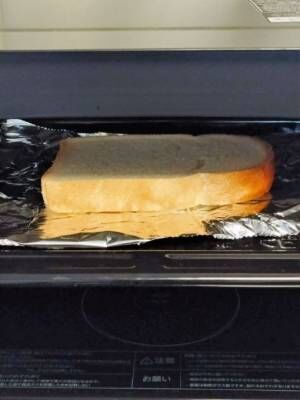 魚焼きグリルの意外な調理法に「その手があったか」　トーストがあっという間に…？